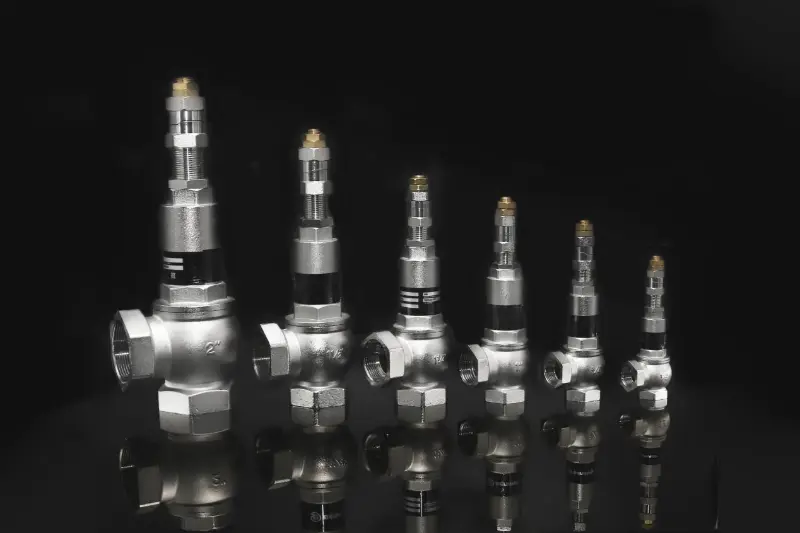 Escolhendo a válvula de segurança de desvio correta: por que o micro-elevador fechado é melhor para residências